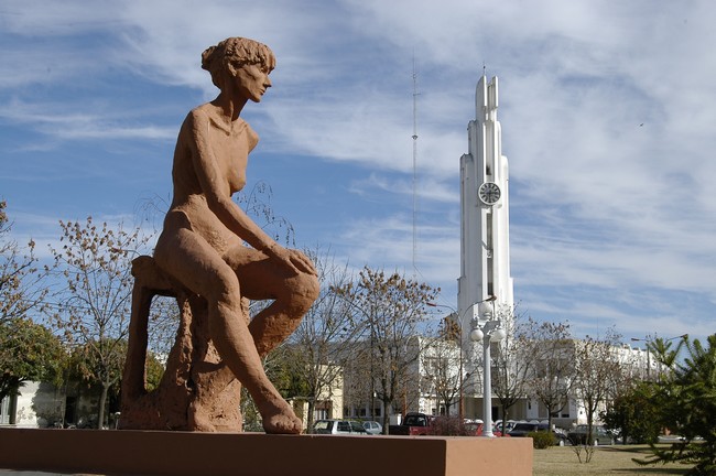 Monumento en Plaza Levalle